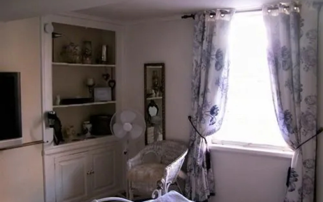 The Olde Sweet Shoppe Guesthouse
