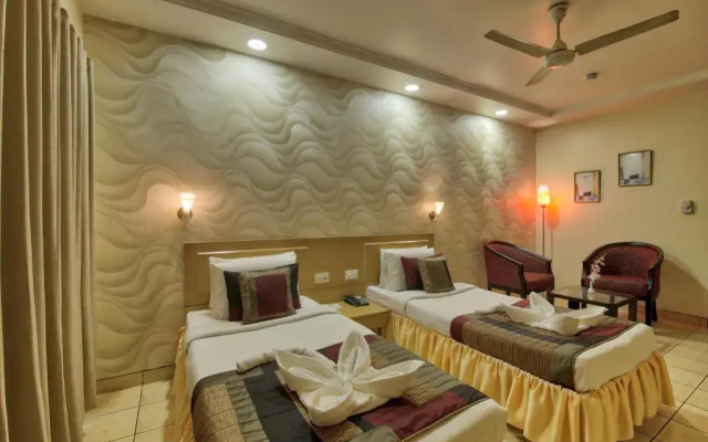 Vishwaratna Hotel