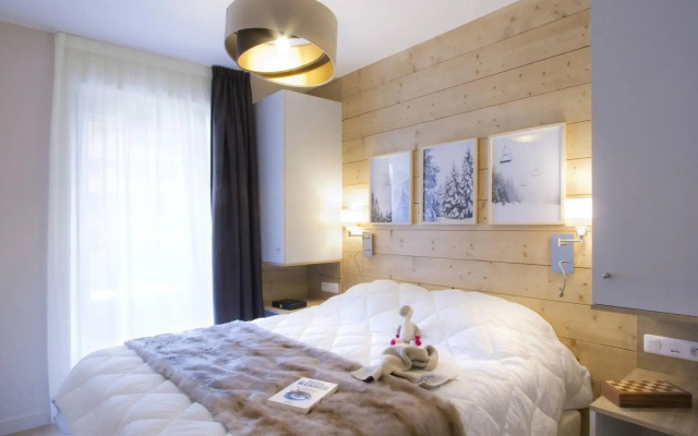 Cosy apartment with spa near the slopes in Alpe d'Huez