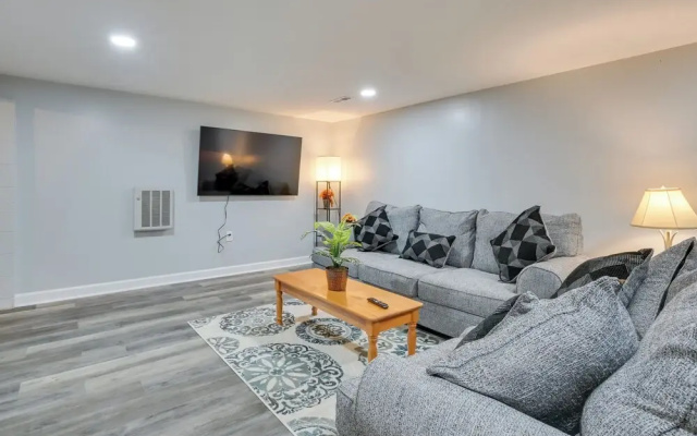 Deck & Grill: Convenient Home in Hummelstown