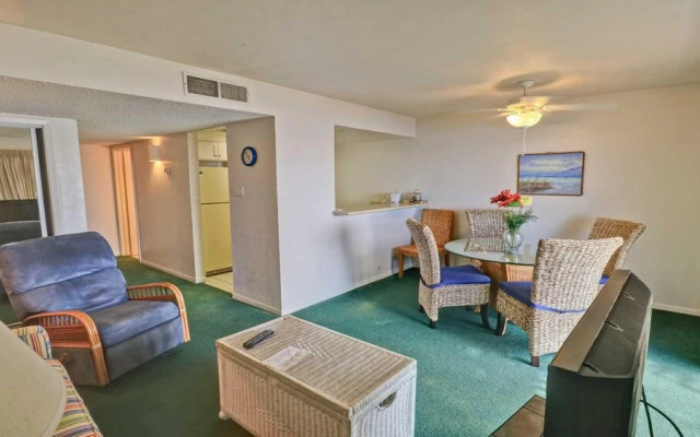 121 Las Brisas Bayfront Condos 1 Bedroom Condo by RedAwning