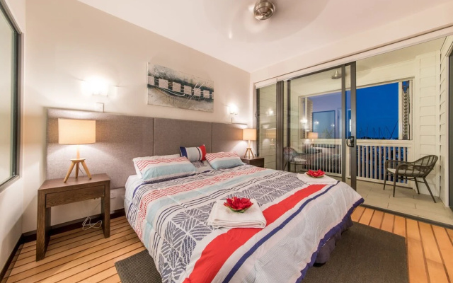 Marina Dreams - Airlie Beach