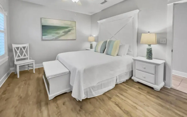 Lagoon Lounge 3 Bedroom Condo by Redawning