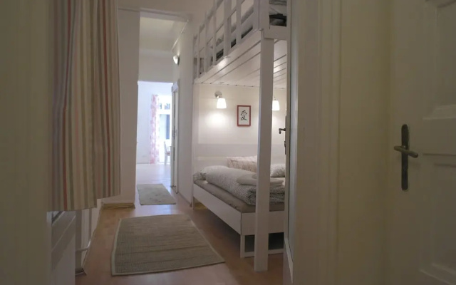 Budget Apartment by Hi5 - Veres Pálné