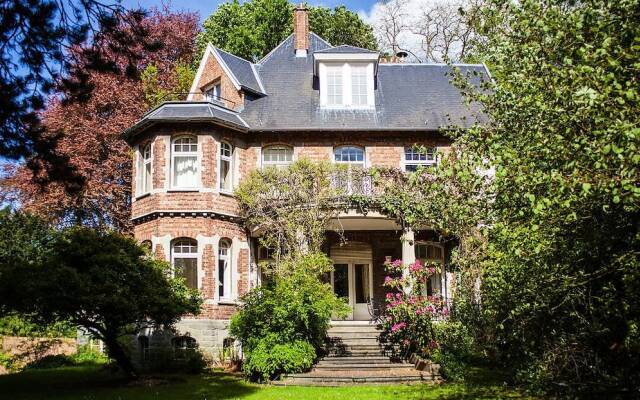 Отель Guest house La Maison Chantecler вид на фасад