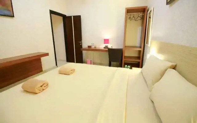 Savita Garden Inn