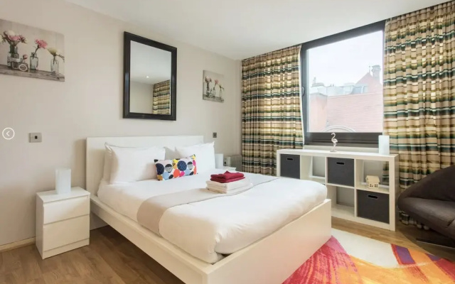 Oxford Street Apartment