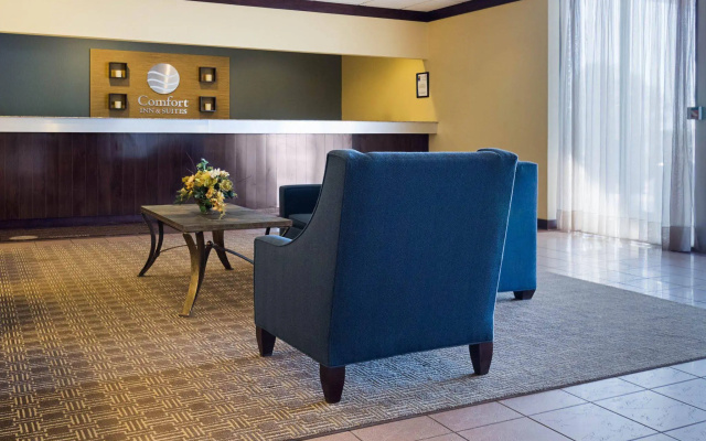 Comfort Inn & Suites Syracuse Airport
