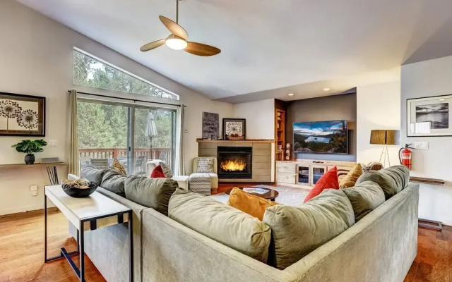 Contemporary Tahoe Cabin