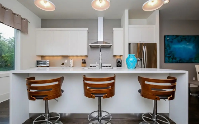 13th Ave S Home - 3 Br Home