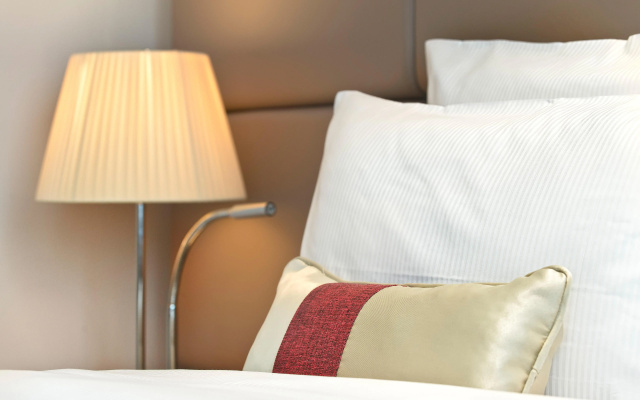 Crowne Plaza Manchester Airport by IHG