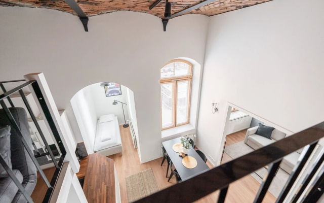 Stylish Historical Loft with Sauna & Free Parking