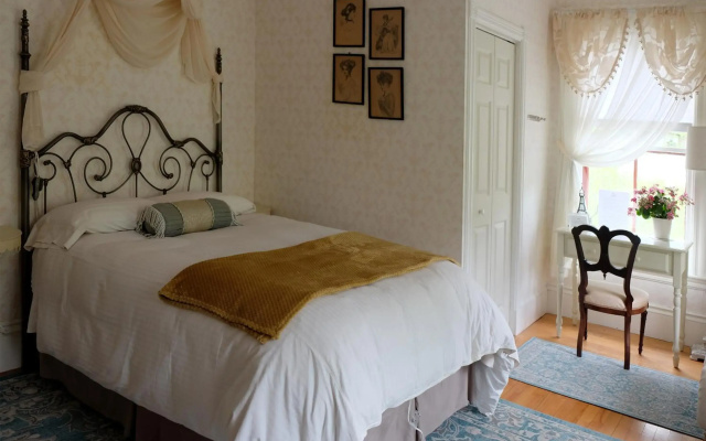 Guilford Bed and Breakfast