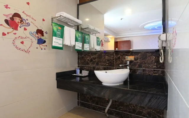 Guangzhou Helong Hotel