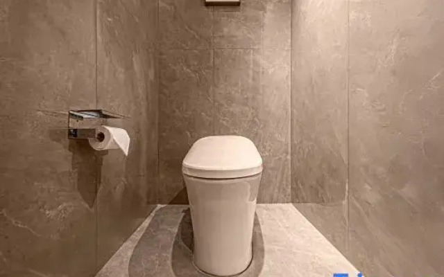Longhai Silk Road Holiday Hotel