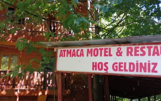 Kapuzbaşı Şelalesi Atmaca Motel