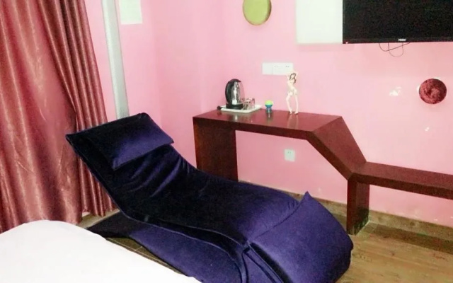 Aike 100 Chain Hotel Time of Love Theme Hotel