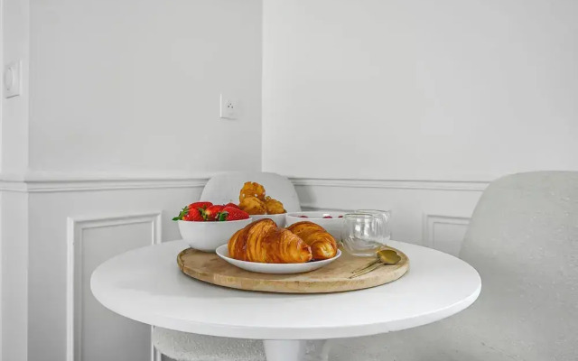 JIJI Suites