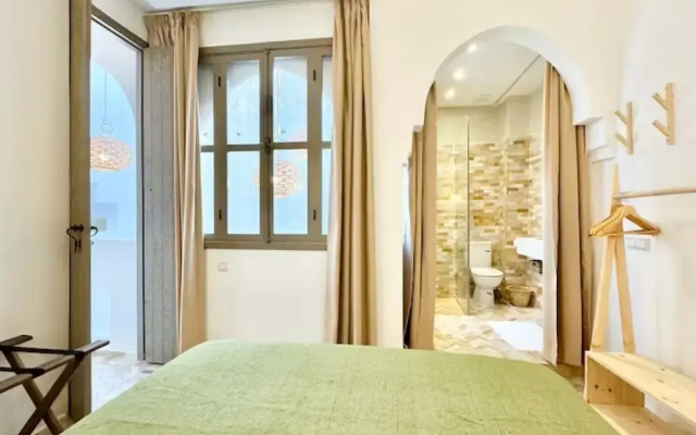 Beautiful Arab House With Swimming Pool