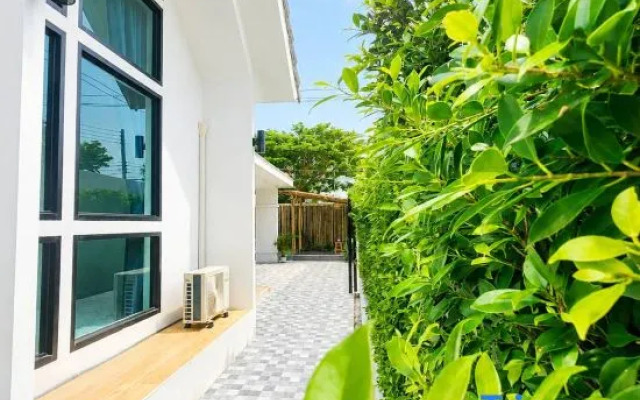 X2 privacy  villa