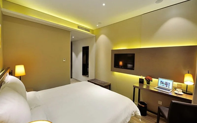Home Inn Plus Kunming Cui Hu
