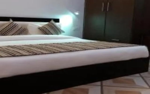 Hotel Chandra Inn Royal Rose