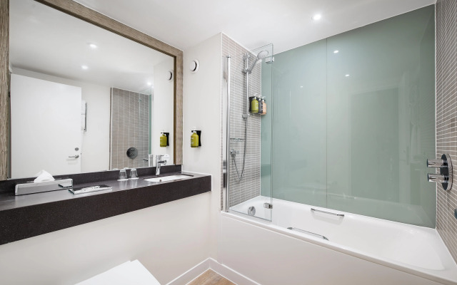 Holiday Inn Northampton by IHG