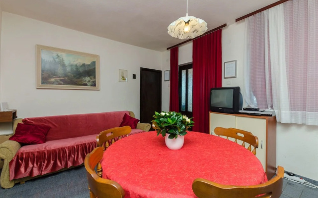 Apartment Marina
