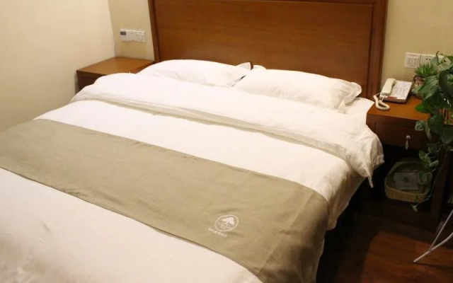 GreenTree Inn Tangshan Huancheng Road South Ring and Fuxing Road Express Hotel