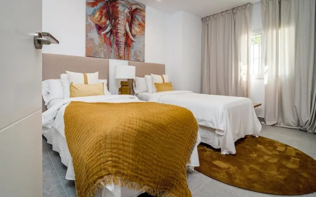 AB3 - Spacious Holiday Home, Puerto Banus