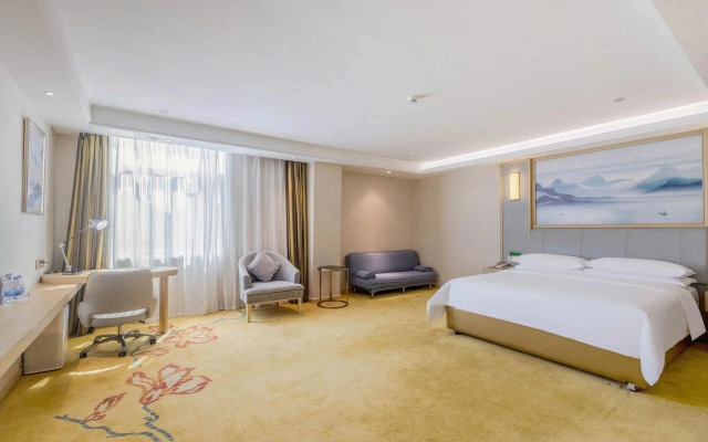 Vienna Classic Hotel (Shenzhen Pingshan Bihu)