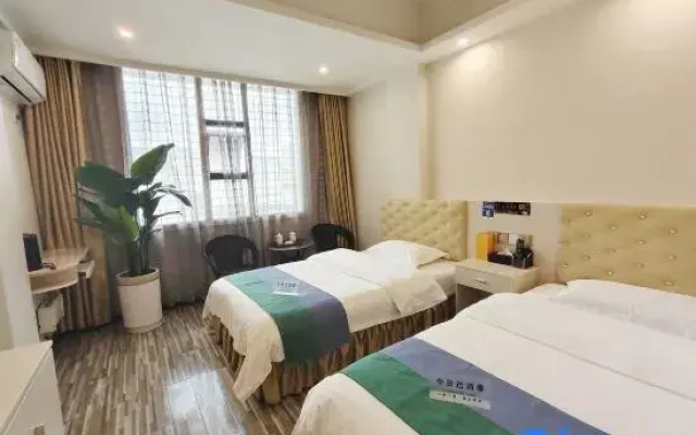 Yuelai Chinese Inn (Xiangxi Prefecture Government)
