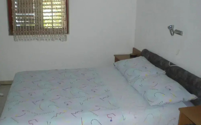 Vis Apartments