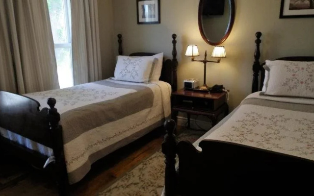 Cooper's Inn