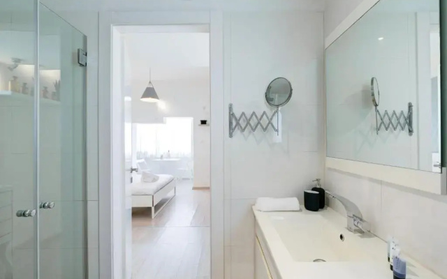 23 Hovevei Tsiyon Street - By Beach Apartments TLV