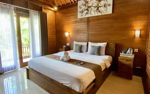 Kamasan Cottage By Reccoma