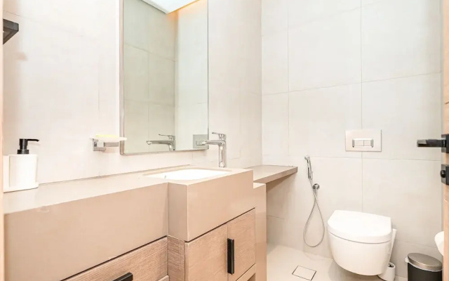 Luxury StayCation - Exquisite 2BR with Panoramic Views at Address JBR
