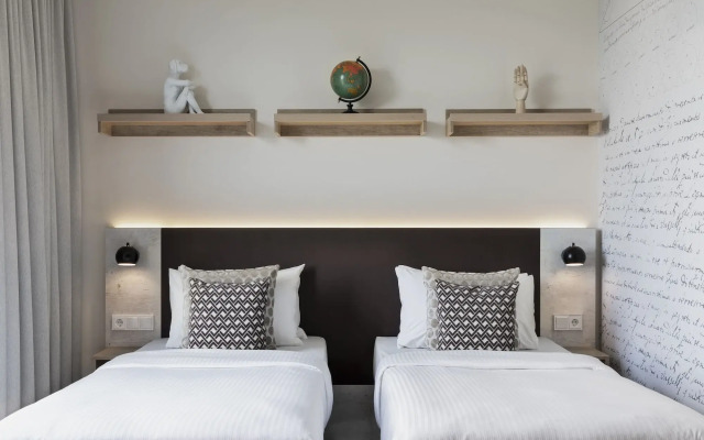 Stellaris Apartment Hotel