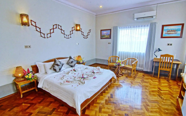 Triumph Hotel