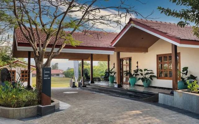 The White Resort and Spa Pawna