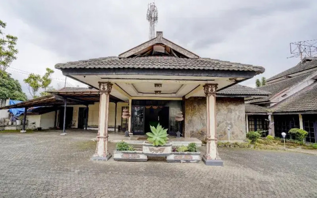 OYO 90127 Hotel Mataram Cianjur