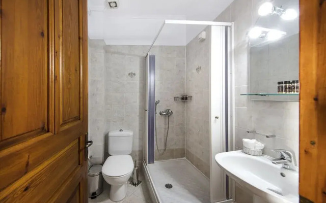 Stone Suites by White Hills
