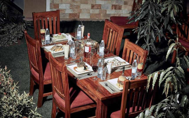 Bavah Airport Hotel