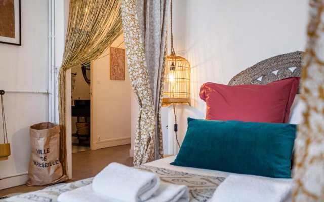 PREMIERE LIGNE - Bel appartement en 1ère ligne du Vieux e
