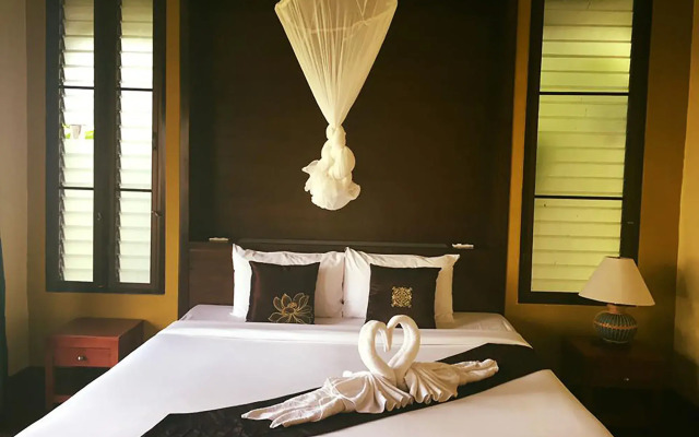 Отель Koh Ngai Thanya Beach Resort
