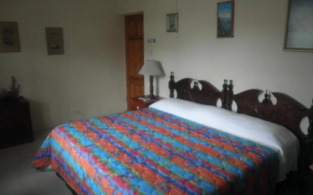 Dover Woods Guest House