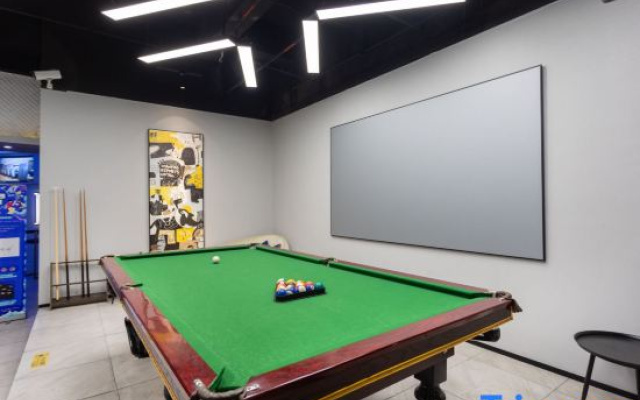 WanYoo Esports Hotel (Shanghai Zhongshan North Road Zhenping Road Subway Station)