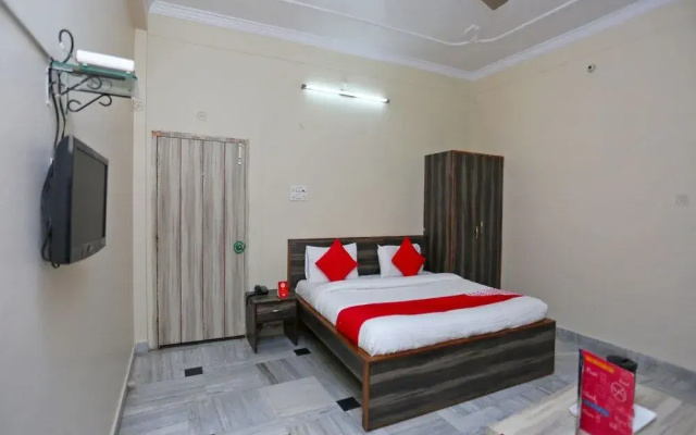 Oyo 18362 Hotel Jai Maa Durga