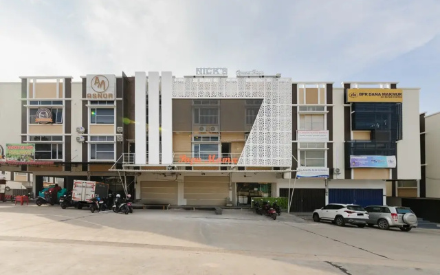 Urbanview near Mall Botania 2