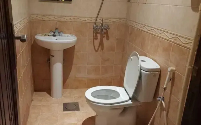 Al Arooj Hotel
